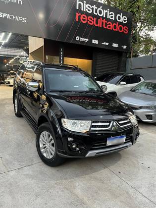 MITSUBISHI PAJERO DAKAR 3.5 HPE 7 LUGARES 4X4 V6 24V FLEX 4P AUTOMÁTICO